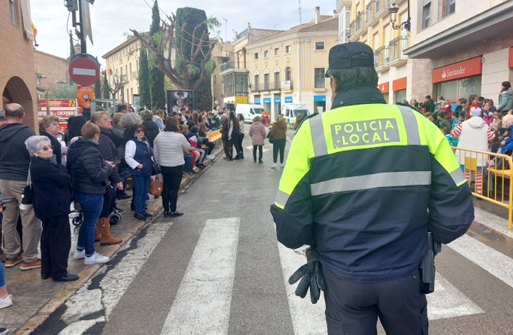 Policía Local ofrece recomendaciones a peatones y conductores con motivo de las fiestas de Semana Santa